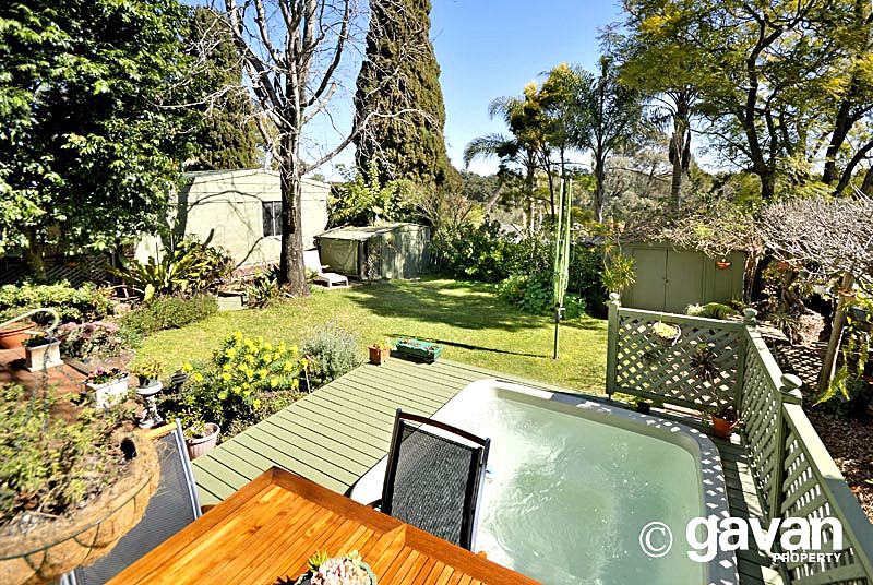 Picturesque location Picture 2