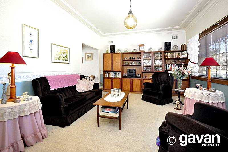 Picturesque location Picture 3