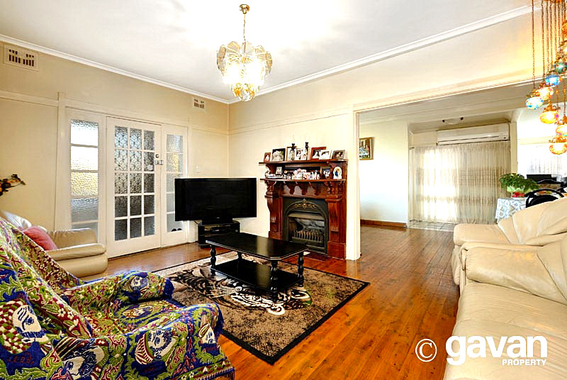 Classic charm Picture 2