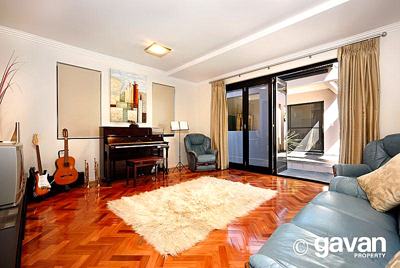 Luxury family home Picture 2