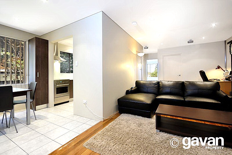 Fully renovated, street facing Picture 1