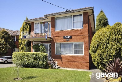 Prime position and fully renovated apartment Picture