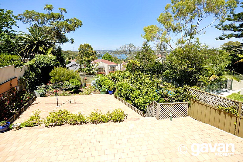 Dress circle estate. Picture 2