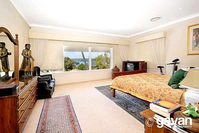 Dress circle estate. Picture 3