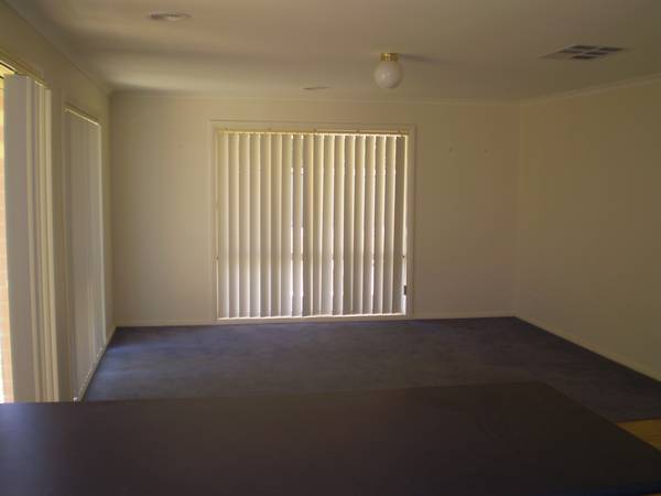 Close to Schools Picture 3