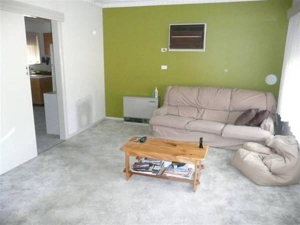 PERFECT FIRST HOME OR RENTAL Picture