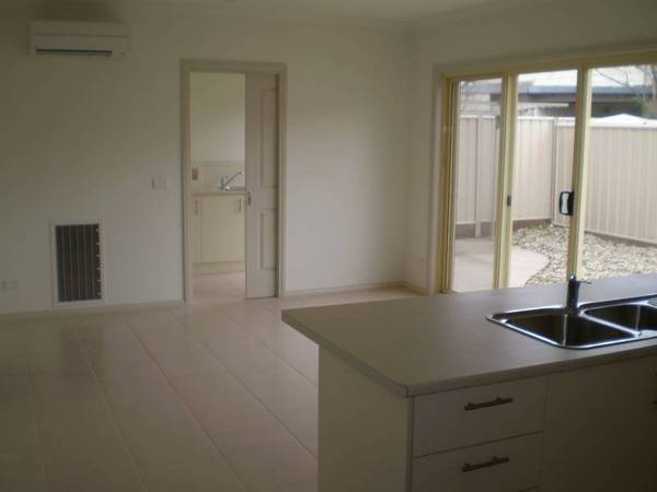 Close & Convenient...... Picture 3