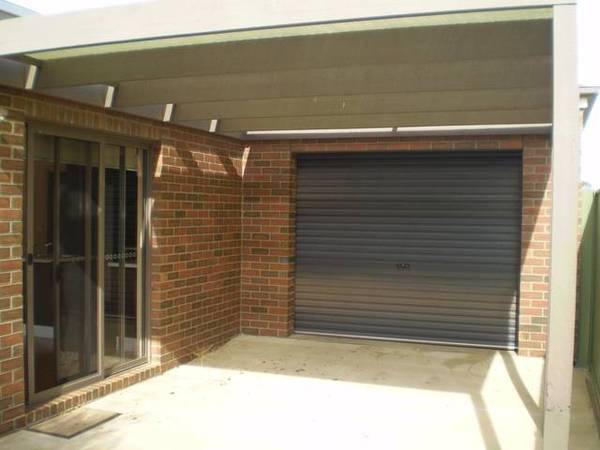 Near New Townhouse Picture 3