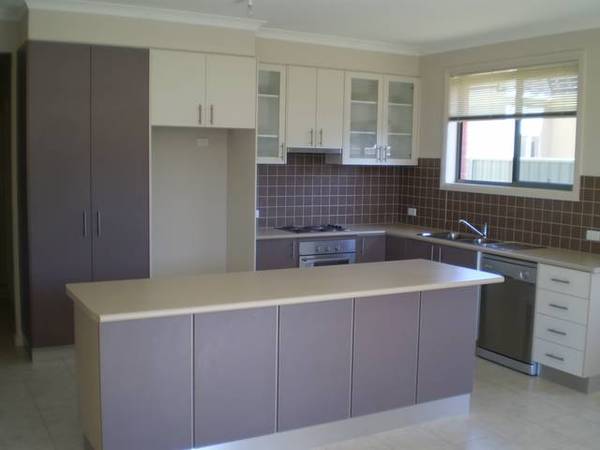 Modern Townhouse Picture 1