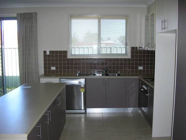 Modern Townhouse Picture 1