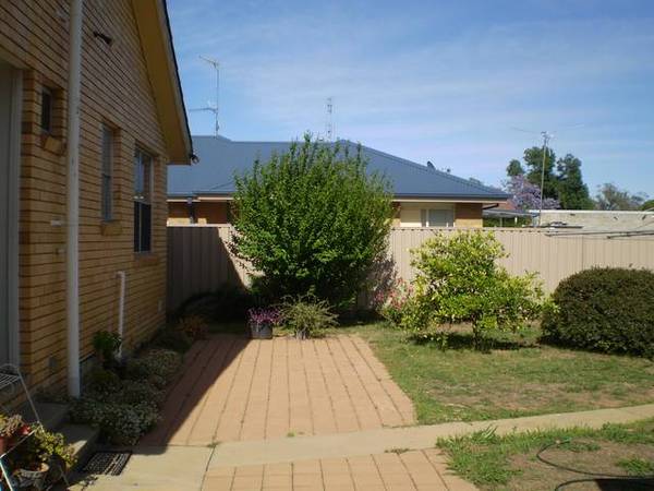 Affordable Living close to South School Picture 3