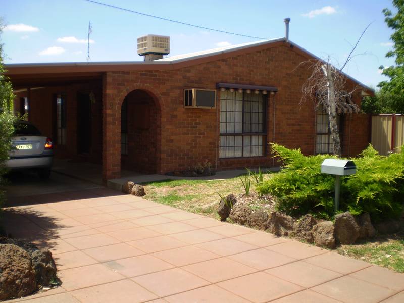 Tradie's Shed Picture 1