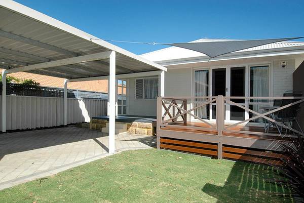 LIFE'S A BEACH!! Picture 1