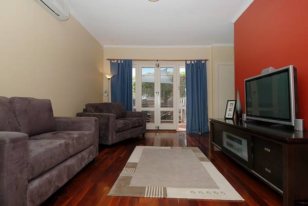 LIFE'S A BEACH!! Picture 3