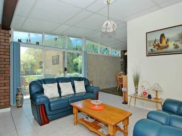 OPTIONS GALORE!!!!!! Picture 3