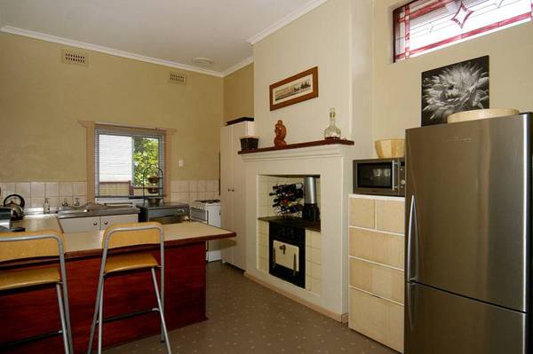 DELIGHTFUL Picture 3