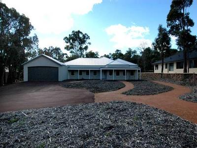 COUNTRY LIFESTYLE Picture COUNTRY LIFESTYLE Picture