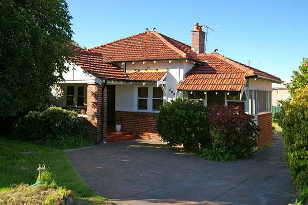 LOCATION & CHARACTER Picture 1