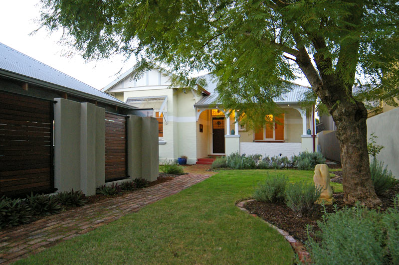 HIDDEN TREASURE Picture 2