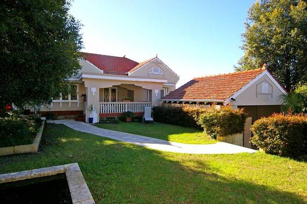 OOZING CHARM!! Picture 1