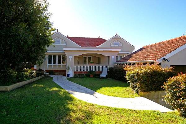 OOZING CHARM!! Picture 2