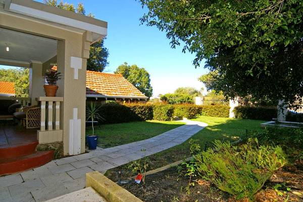 OOZING CHARM!! Picture 3