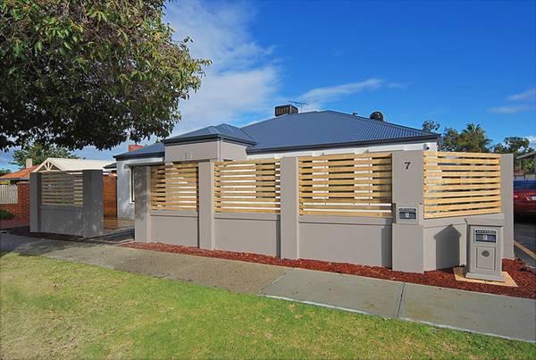 NEAR NEW STREET FRONT HOME... Picture 3