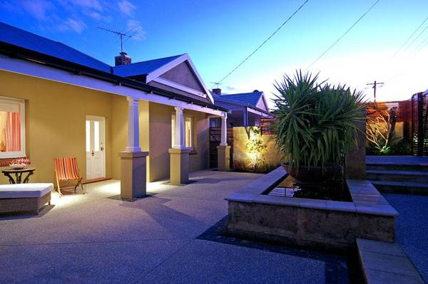 WORK OF ART Picture 2