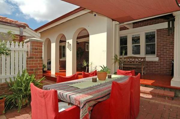 SIMPLY GORGEOUS Picture 2