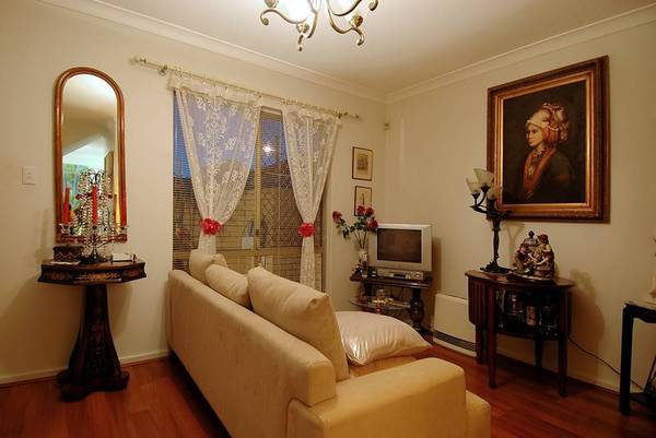 MAGICAL URBAN RETREAT Picture 3