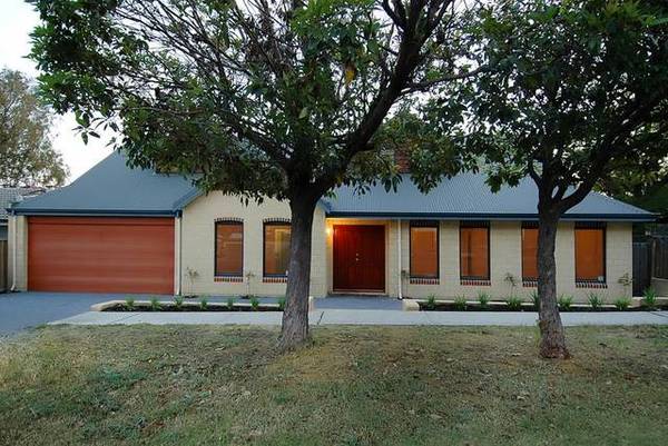 GREEN TITLE Picture 1