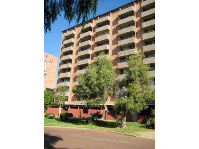 Awesome Location!! Picture 1