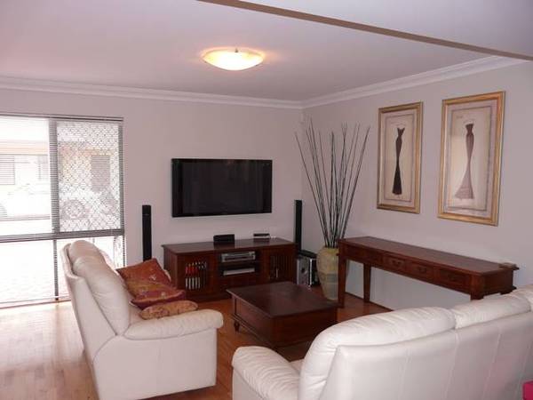 Subi Living Picture 3