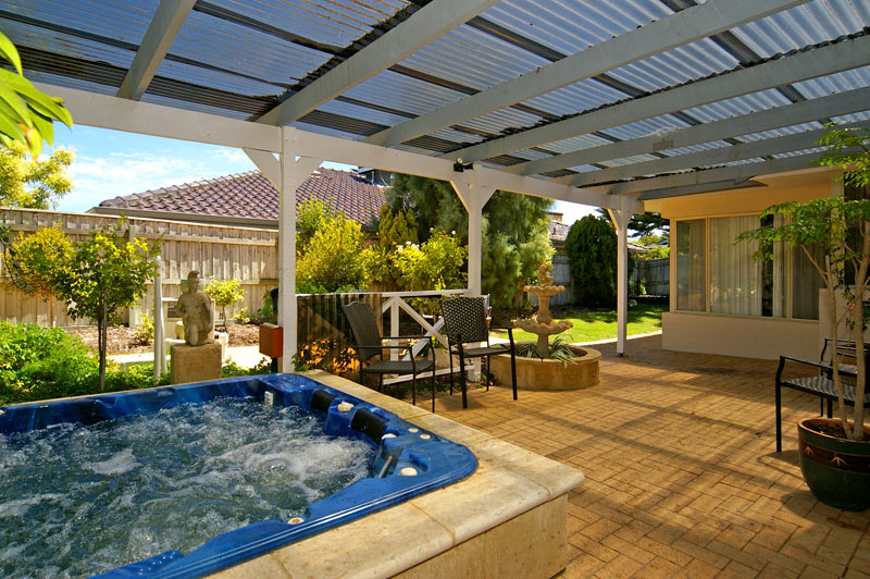 OPTIONS GALORE!! Picture 2