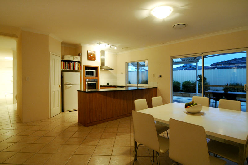 LOCATION, LOCATION!! Picture 3