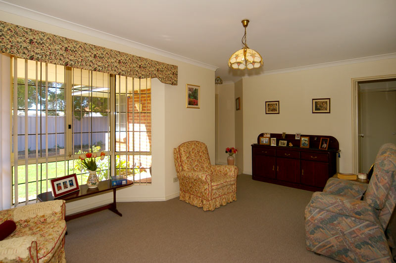 Perfect Starter!! Picture 2