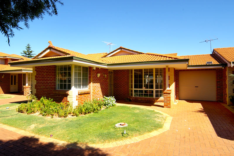 Perfect Starter!! Picture 1