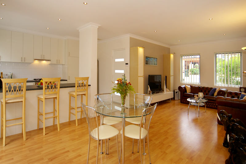 DOES SIZE MATTER... Picture 3