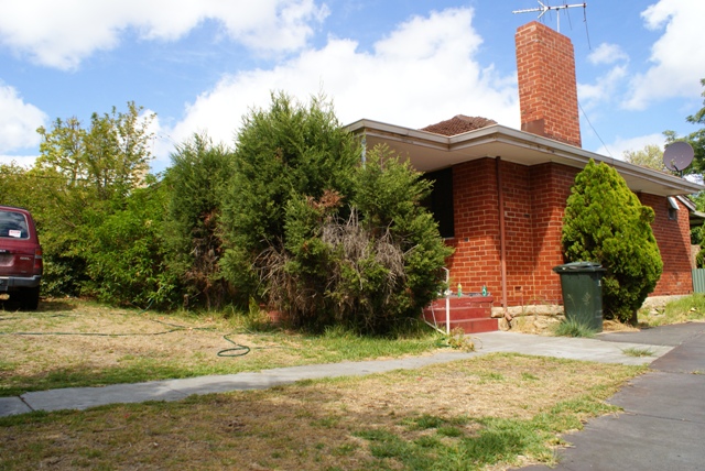 GOLDEN OPPORTUNITY!! Picture 1