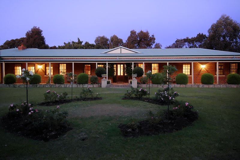 HATE your neighbours?? Picture 1