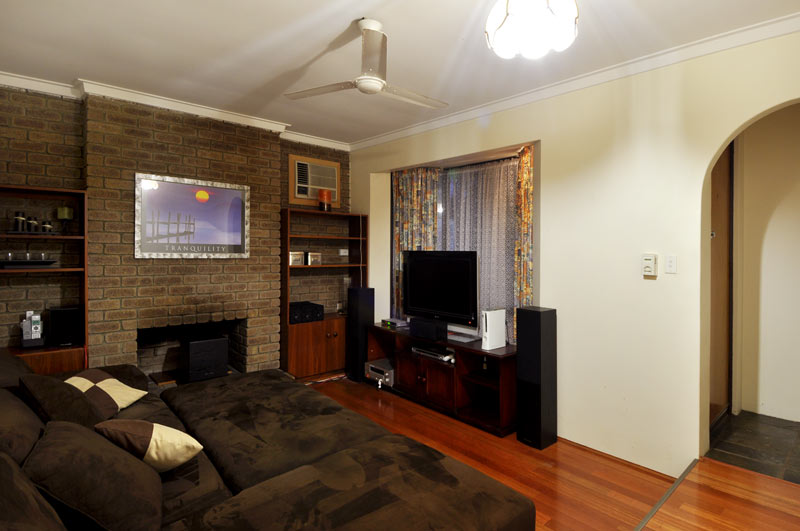 WHAT A GEM! Picture 2