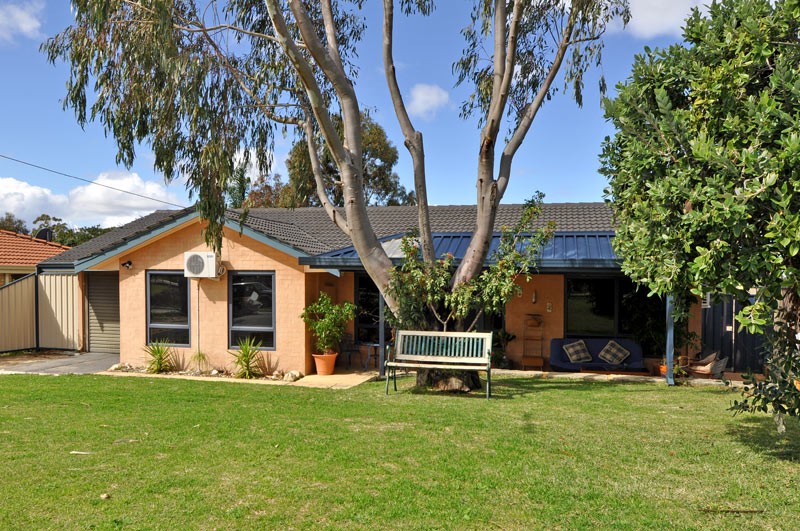 PUBLIC WARNING!! Picture 1