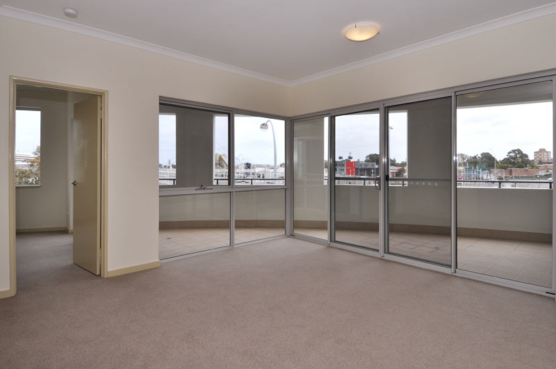 NO...WE'RE NOT JOKING! Picture 1