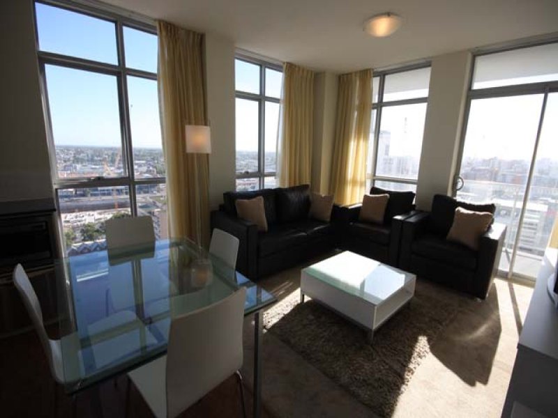 ARE YOU ONE TO GRAB A BARGIN OR DO YOU LET IT SLIP YOU BY? Picture 3