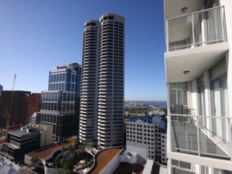 ARE YOU ONE TO GRAB A BARGIN OR DO YOU LET IT SLIP YOU BY? Picture 2