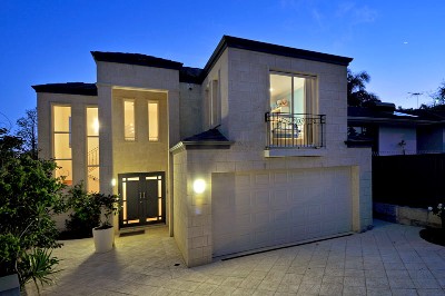 HAVE YOUR SENSES BLOWN AWAY! Picture