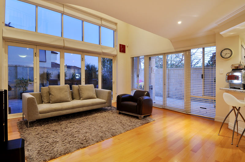 HAVE YOUR SENSES BLOWN AWAY! Picture 3