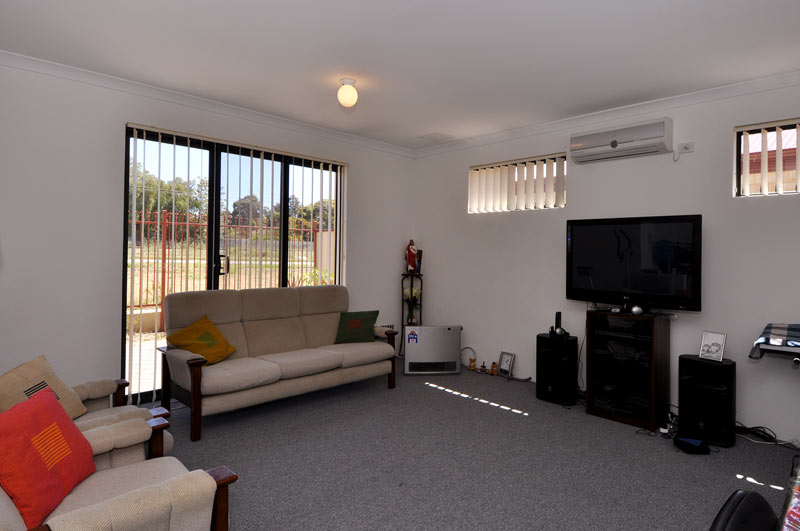 DONALD TRUMP... Picture 3