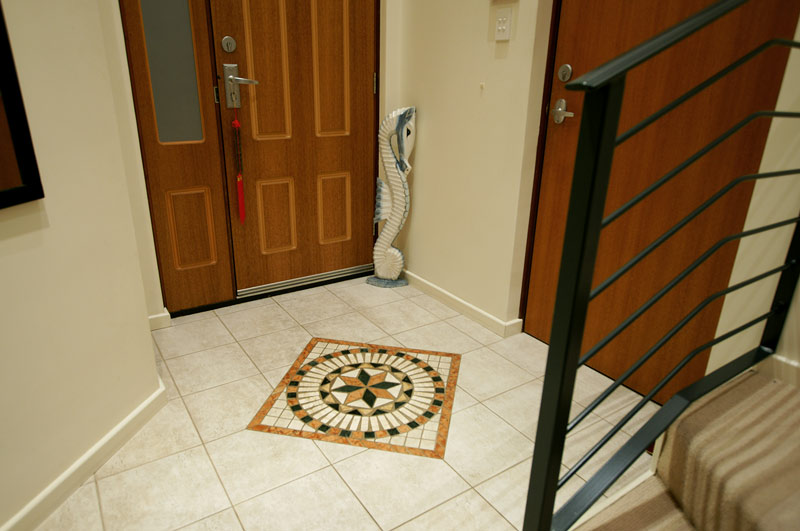 Forget PINK...BRITNEY... or BEYONCE!! Picture 3