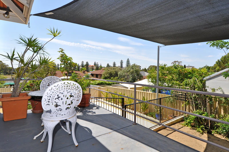 A Magnificent Lifestyle Abounds... Picture 2